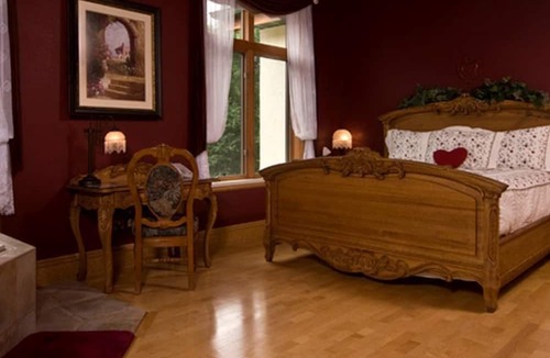 Baraboo House | Romantic Accommodation in a Charming Inn Located in Sauk County, Wisconsin