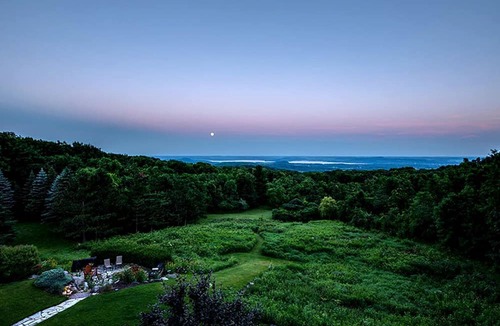 Baraboo House | Romantic Accommodation in a Charming Inn Located in Sauk County, Wisconsin