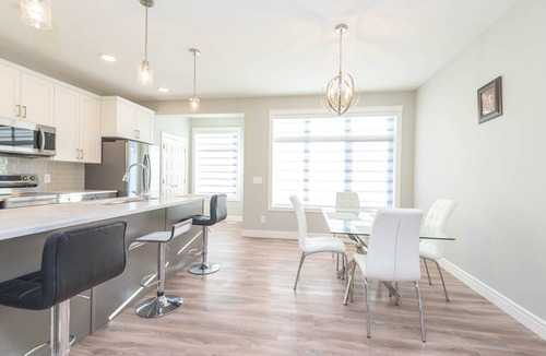 Southwest Edmonton House | Romantic and Cozy two storey beautiful home