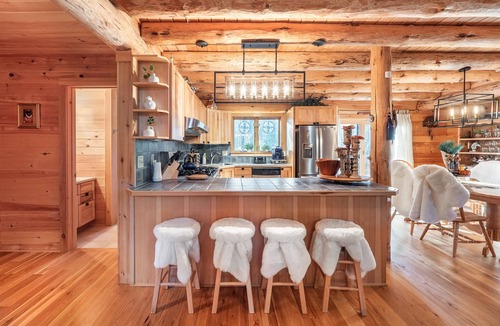 New Marlborough Cabin | Romantic and Secluded Berkshire's Gem