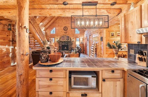 New Marlborough Cabin | Romantic and Secluded Berkshire's Gem