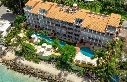 Sunset Crest Apartment | Romantic Beachfront Condo for Two - Villas 305
