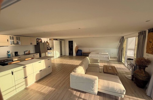 Huai Yang Apartment | Romantic Beachside Retreat with Breathtaking Views