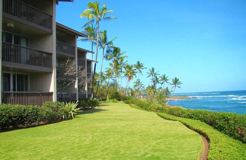 Wailua Condo | Romantic & Breathtaking Oceanfront Kauai Condo