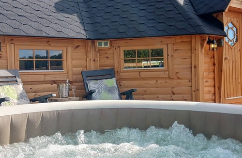 Ruch Cabin | Romantic cabin with private spa near St-Emilion