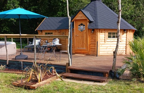 Ruch Cabin | Romantic cabin with private spa near St-Emilion