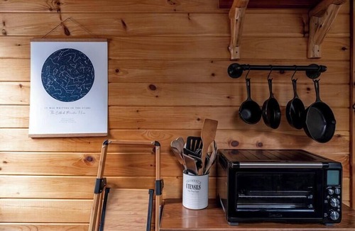 Prattsville Cabin | Romantic Catskill Getaway | HotTub w/Mountain View