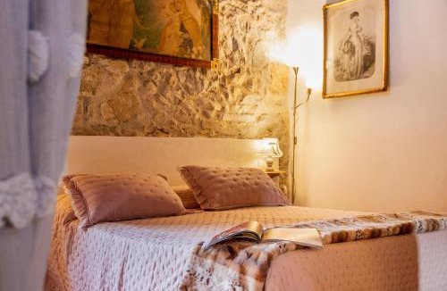 Monterotondo Marittimo Apartment | Romantic & Charming appartamento esclusivo in centro storico Cuore di Toscana
