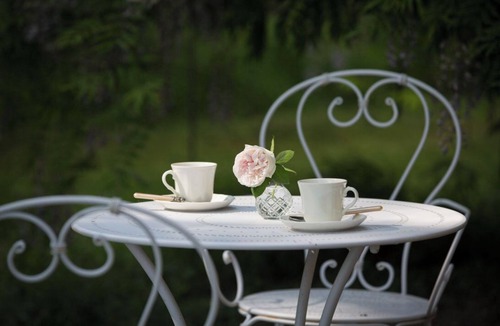 Barbachen House | Romantic Château Lestéous with a large park and views of the Pyrenees