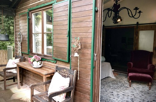 Tutzing House | Romantic cottage hut