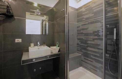 San Giovanni House | RomAntic Dreams Guest House: Triple Room