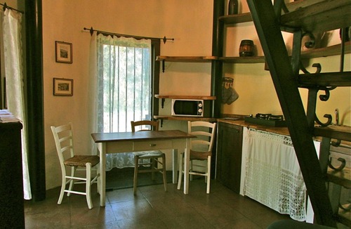 Tocco da Casauria House | ROMANTIC ESCAPES: small Tower in the gardens between mountains and beaches, pool