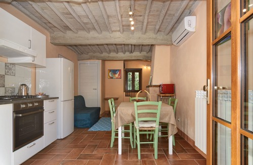 SantʼAndrea di Compito Cottage | Romantic Escape in the Countryside. 10 minutes away from Lucca!