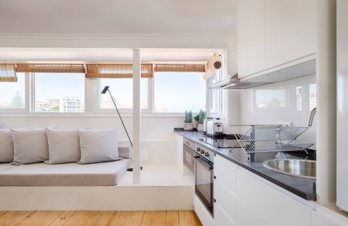Alfama Apartment | Romantic Gem in Graça
