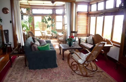 Nelson Cabin | Romantic Getaway in Historic Bed and Breakfast near Tasman Bay, South Island