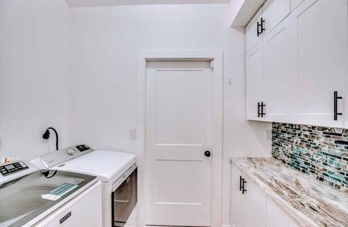 Vero Beach House | Romantic getaway! Pool home with hot tub ,Tiki Bar. Close Beaches , live music !