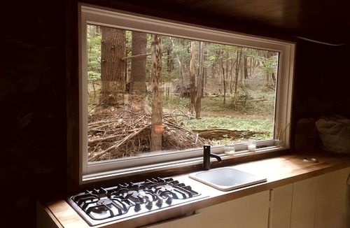 Ancram House | Romantic Glamping Getaway in a Pet Friendly Caravan, Ideal to Explore Hudson Valley