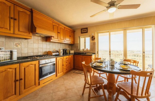 Ggantija Apartment | Romantic Gozo Escape Private Pool Terrace BBQ