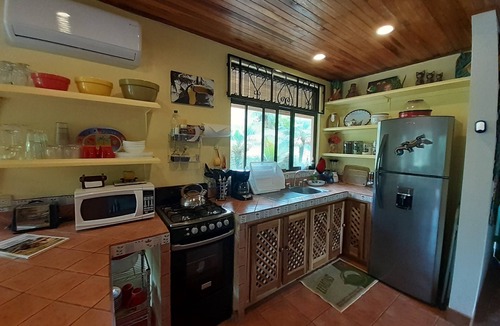 La Fortuna House | Romantic Hidden Jungle Gem for Two, Spectacular Views, Spa, A/C & Private Pool