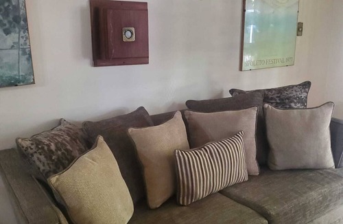 Diego Martin Bed & Breakfast | romantic hide away 20 mins from beach