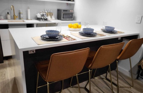 Stamford Apartment | Romantic Hide Out