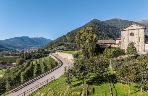 Terzolas Apartment | Romantic Hideaway with Mountain View and Hiking Trails