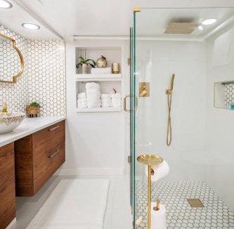 Stamford Apartment | Romantic Hideout 1Bedroom Lower Level