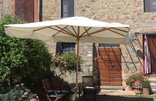 Giugnano Villa | Romantic Holiday Villa, pool Opens from April to October, for 18/25/29 people