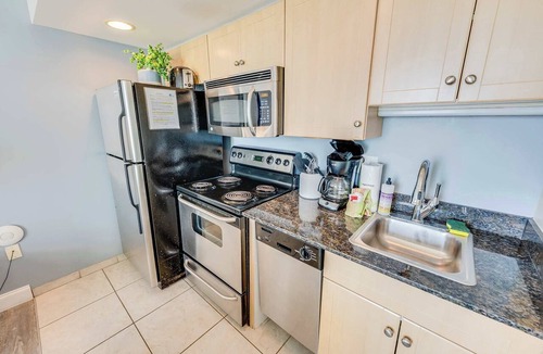 Downtown Myrtle Beach Apartment | Romantic Honey Moon Suite, Direct Oceanfront,Pools