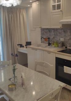 San Donato Apartment | Romantic house posto auto aria condizionata