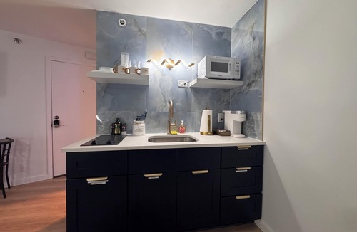 Lenox Park Apartment | Romantic-Intimate-Adorable