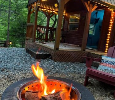 Lake Lure House | Romantic King-Bed Couples Cabin Lake Lure