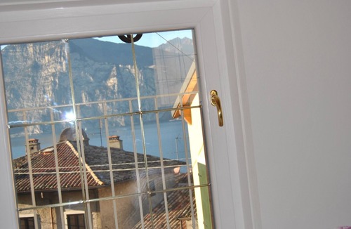 Cassone House | ROMANTIC LAST-MINUTE COTTAGE from July 11 to 18 near the beach, with garage and TV.