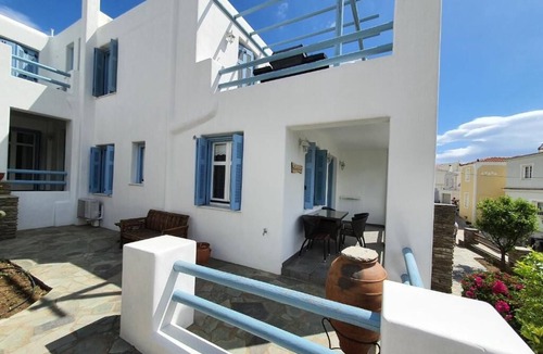 Paleopolis Apartment | Romantic Lemonia in Chora of Andros 5 min from the center of the town!
