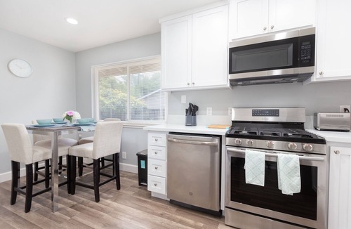 Citrus Heights House | ROMANTIC LITTLE CASITA TO GET AWAY