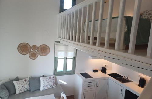 Ios Town Apartment | Romantic loft 1