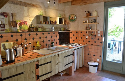 Brion House | Romantic Loire Hideaway