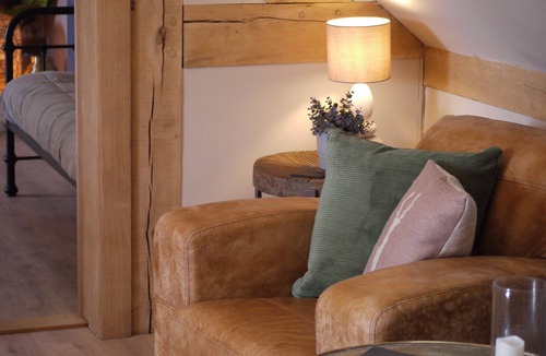 Wallingford House | Romantic luxury barn in quaint countryside village