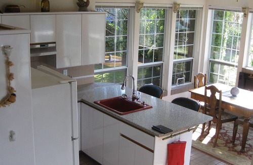 Pender Island Cottage | Romantic Luxury Oceanfront Cottage