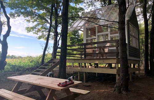 Greenwich Cabin | Romantic New York Getaway near the Adirondacks
