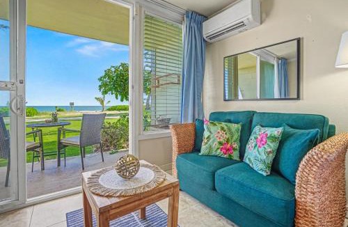 Wailua Apartment | Romantic Oceanfront Escape