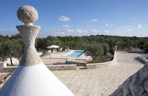 Ceglie Messapica Villa | ROMANTIC OR FAMILY RENTAL