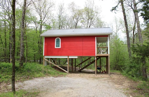 Jones Mills Cabin | Romantic Red Cabin by the creek. A very quiet relaxing getaway Book Now!