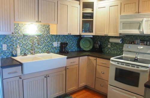 Algoma House | Romantic Retreat- Luxury Algoma Lakehouse, 310ft of private shore, Fire pit!