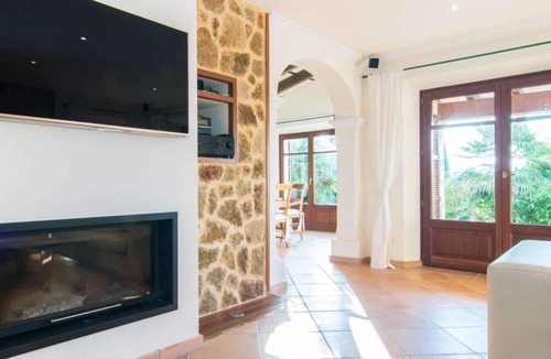 Capdepera Villa | Romantic, rustic finca with great facilities.