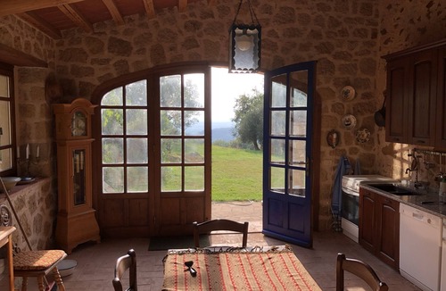 Saturnia House | Romantic rustico within sight of Saturnia