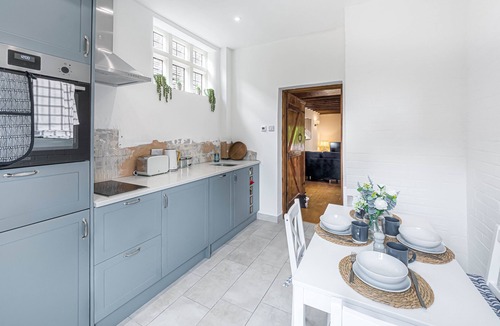 Ford Cottage | Romantic Seaside Retreat Near Arundel