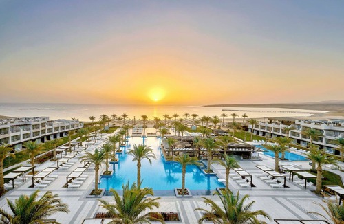 Port Ghalib Hotel | Romantic Seaside Room with Balcony Overlooking the Red Sea - with Breakfast