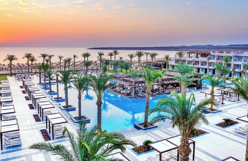 Port Ghalib Hotel | Romantic Seaside Room with Balcony Overlooking the Red Sea - with Breakfast