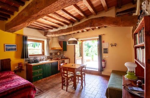 Subbiano Apartment | Romantic stone farmhouse studios with private terrace in beautiful Tuscany